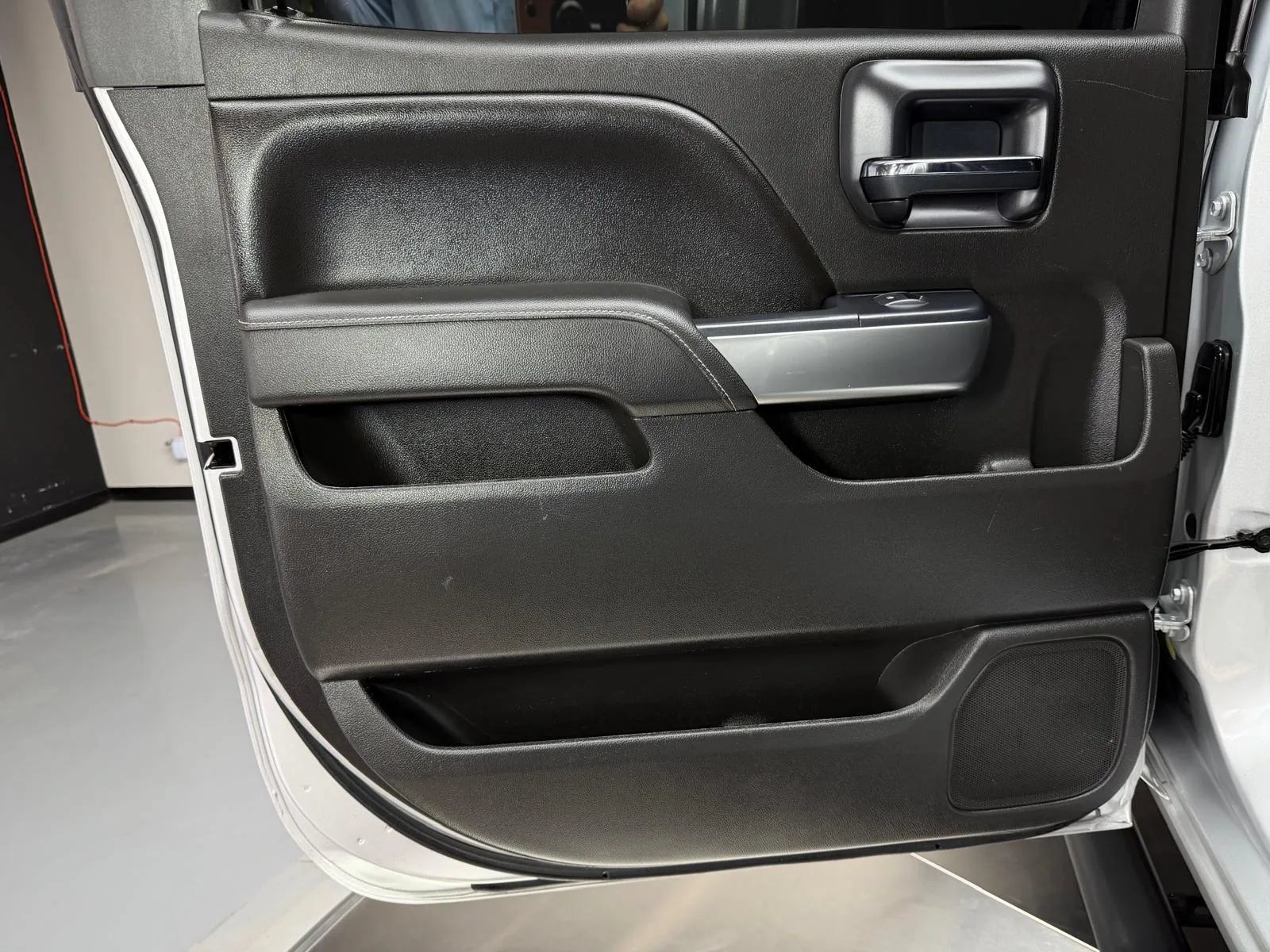 Used 2014 Chevrolet Silverado 1500 LT AWD/4WD image 16
