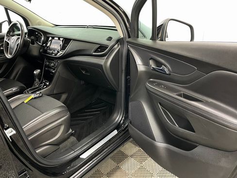 Certified 2022 Buick Encore Preferred w/ Safety Package II image 35