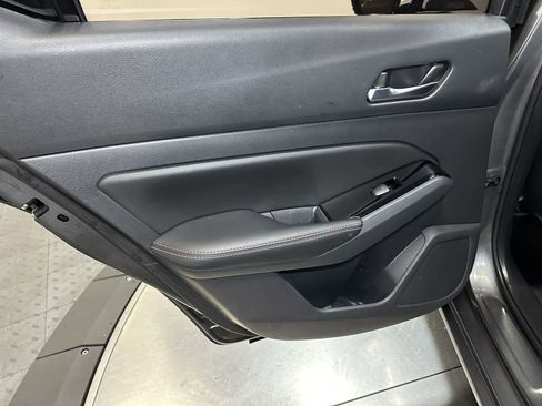 Used 2023 Nissan Altima 2.0 SR image 30