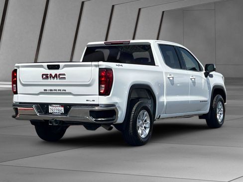 Used 2024 GMC Sierra 1500 SLE AWD/4WD image 4