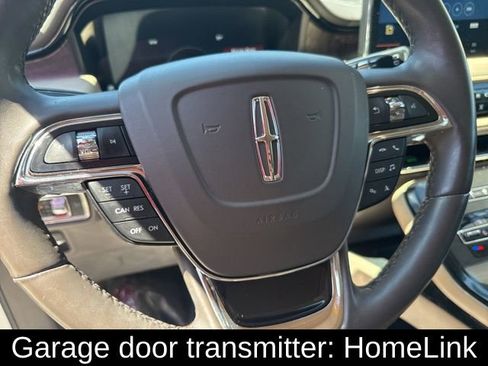 Used 2021 Lincoln Nautilus Reserve image 25