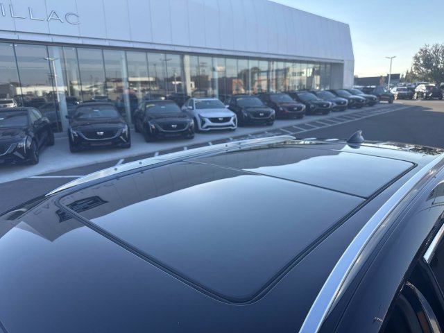 Certified 2024 Cadillac XT5 Premium Luxury AWD/4WD image 46