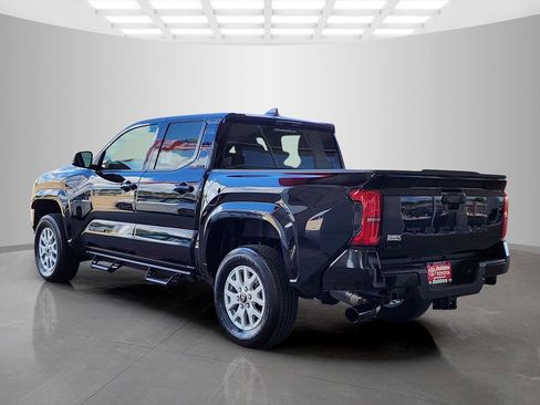 New 2026 Toyota Tacoma SR5 AWD/4WD image 4