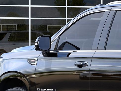New 2026 GMC Yukon XL Denali w/ Denali Reserve Package AWD/4WD image 12