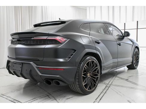 Used 2025 Lamborghini Urus SE image 12