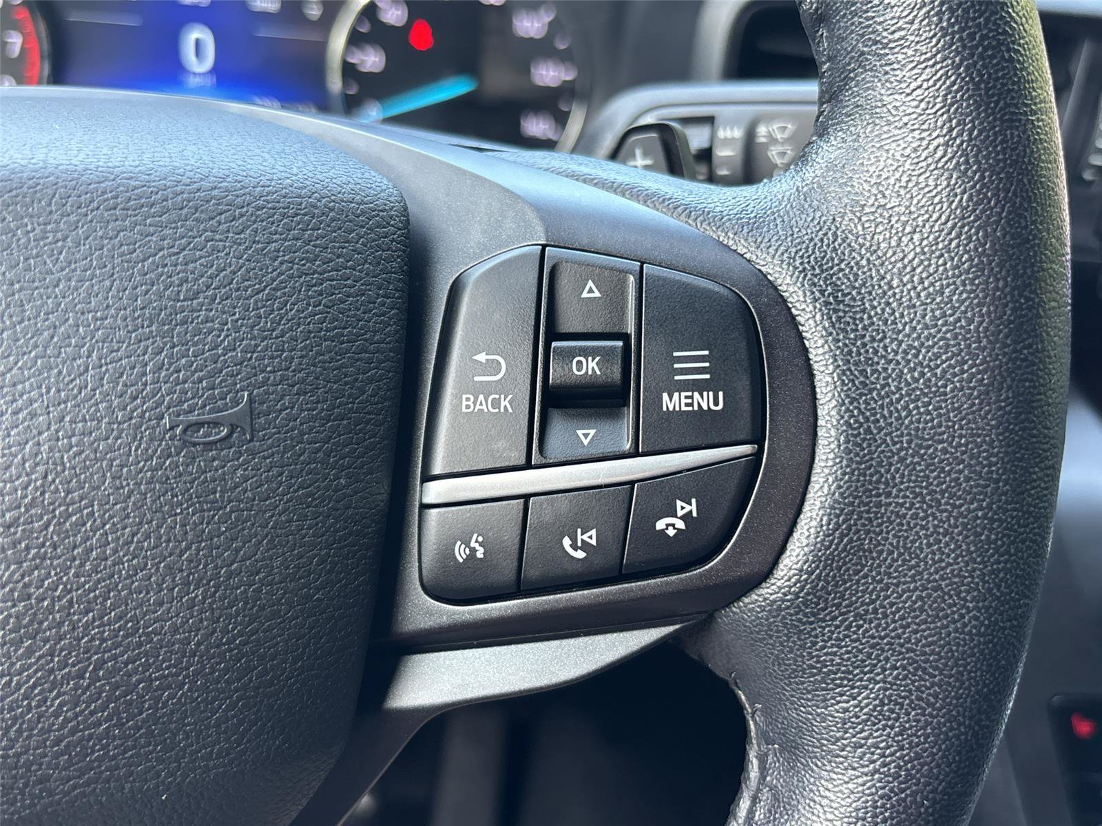 Used 2020 Ford Explorer XLT w/ Comfort Package AWD/4WD image 12