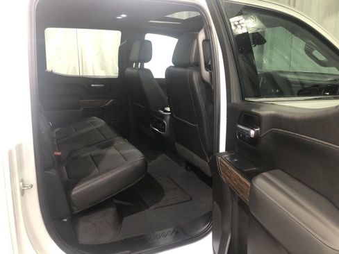Used 2021 Chevrolet Silverado 1500 High Country image 14