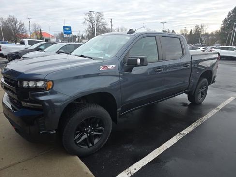 Used 2021 Chevrolet Silverado 1500 LT Trail Boss w/ Convenience Package II image 2