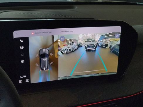 New 2026 Audi Q3 quattro 2.0T AWD/4WD image 12