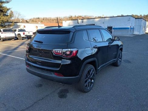 New 2026 Jeep Compass Limited w/ Sun, Sound & Navigation Group AWD/4WD image 5