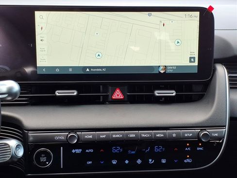 New 2025 Hyundai Ioniq 5 SE image 9