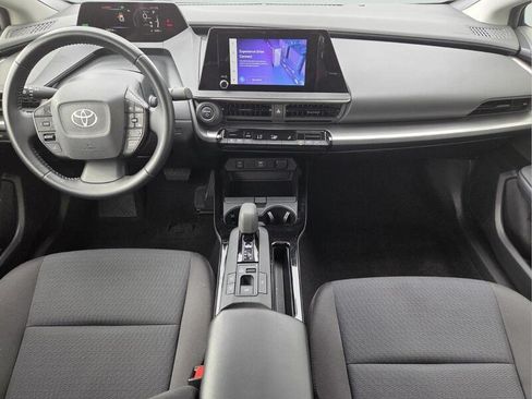 Used 2024 Toyota Prius LE FWD image 13