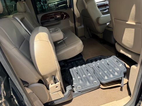 Used 2004 Ford F350 XL image 45