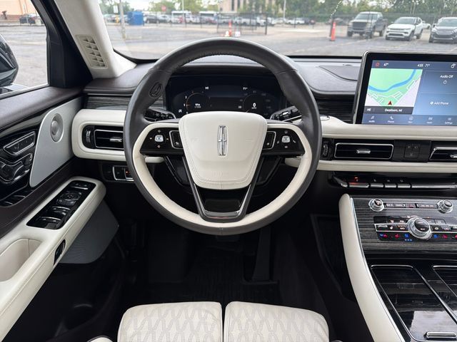 Certified 2023 Lincoln Aviator Black Label w/ Dynamic Handling Package AWD/4WD image 16