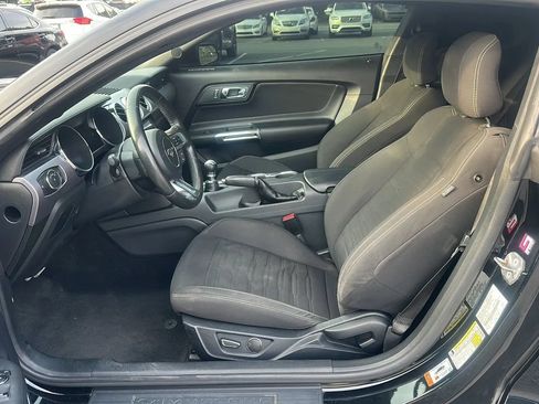 Used 2016 Ford Mustang GT RWD image 16
