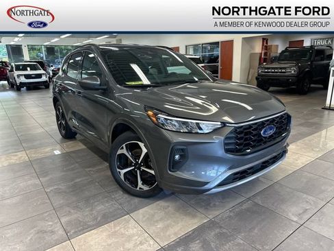 Used 2023 Ford Escape ST-Line Select w/ Tech Pack #2 AWD/4WD image 1