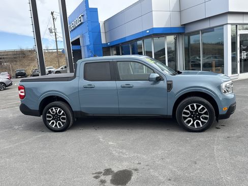Used 2023 Ford Maverick Lariat w/ Lariat Luxury Package image 2