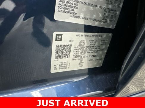 Used 2020 Chevrolet Silverado 1500 LT Trail Boss image 34