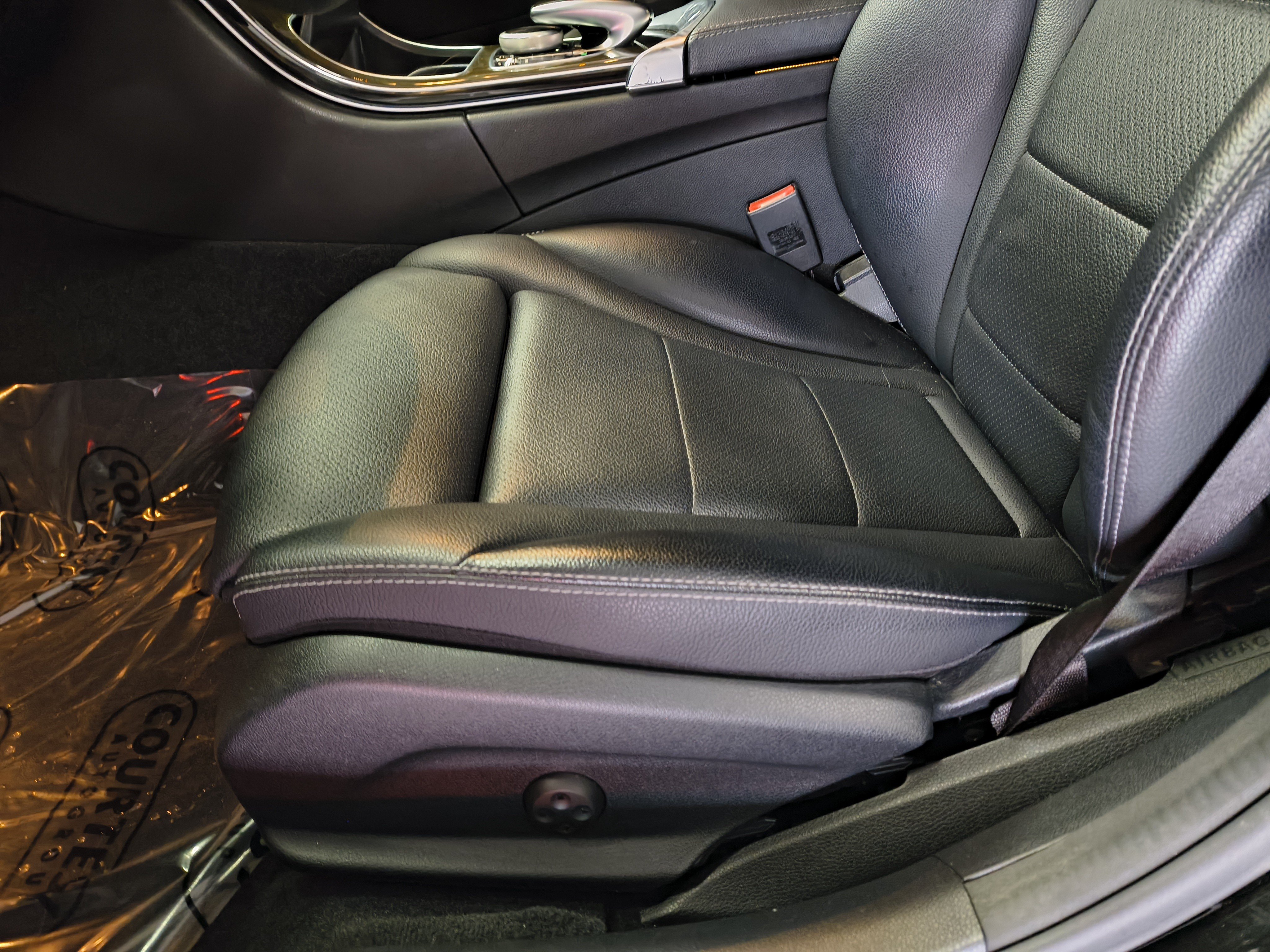 Used 2018 Mercedes-Benz C 300 Sedan image 22