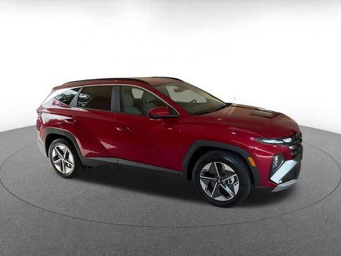 Used 2026 Hyundai Tucson SEL FWD image 2