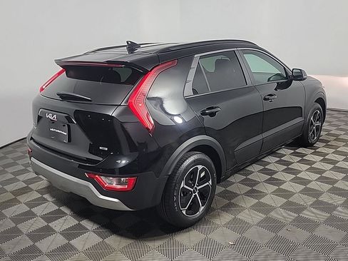 Used 2025 Kia Niro EX image 4