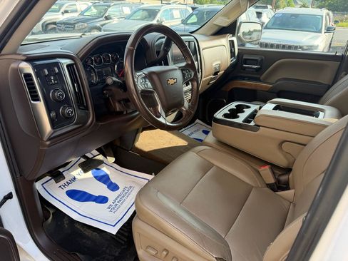 Used 2018 Chevrolet Silverado 1500 LTZ AWD/4WD image 11