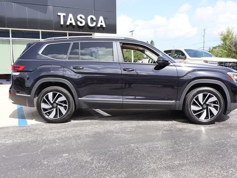 Used 2024 Volkswagen Atlas SEL AWD/4WD image 8