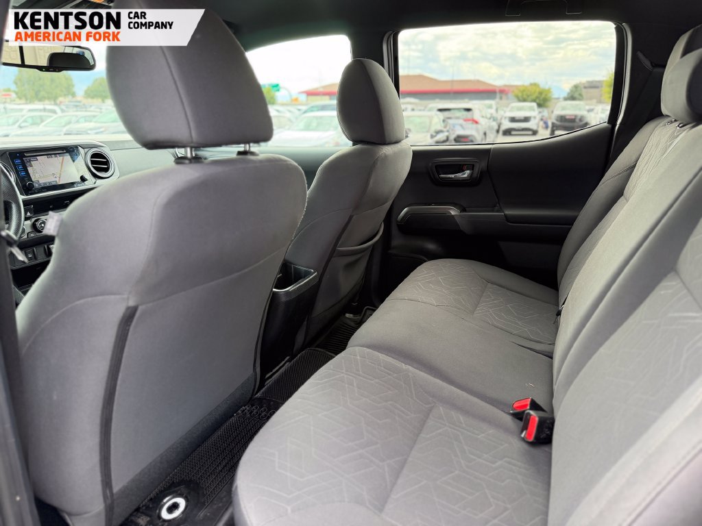 Used 2018 Toyota Tacoma TRD Off-Road AWD/4WD image 27