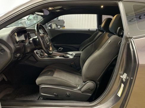 Used 2020 Dodge Challenger SXT w/ Blacktop Package image 15