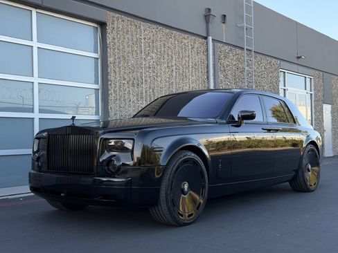 Used 2006 Rolls-Royce Phantom Sedan RWD image 35
