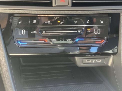 New 2026 Volkswagen Jetta SEL image 28