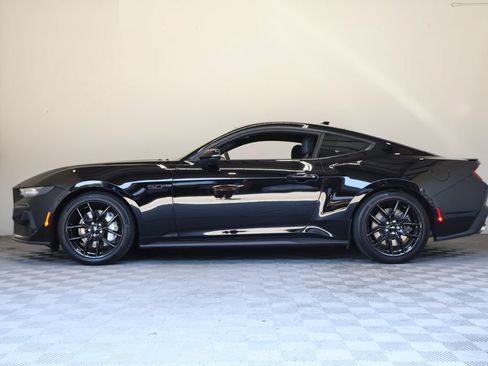 Used 2025 Ford Mustang GT RWD image 7