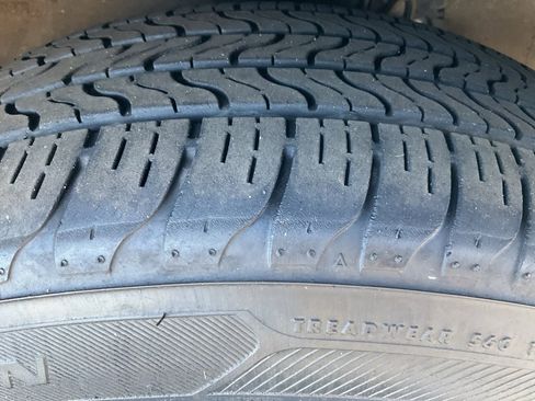 Used 2016 Toyota Camry LE image 23