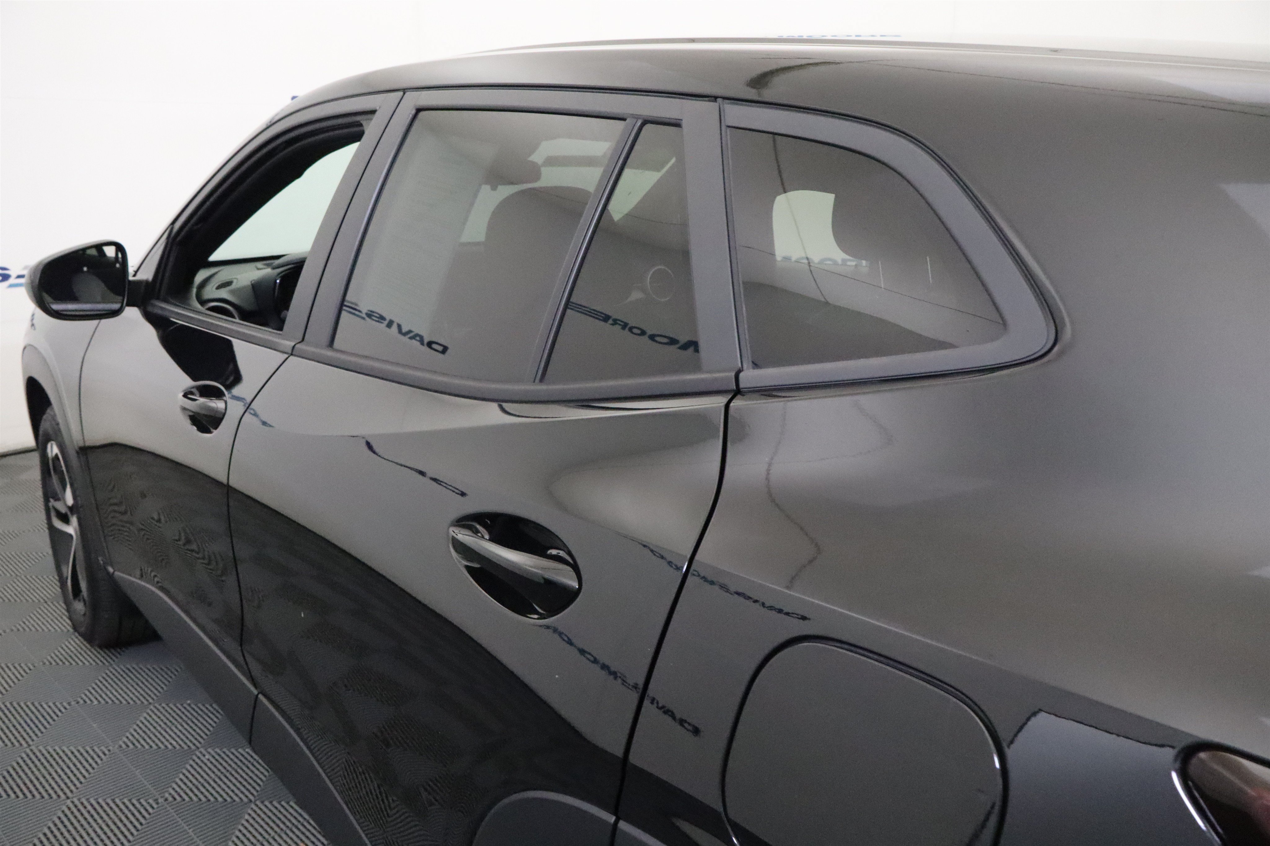 Used 2024 Chevrolet Trax RS FWD image 11