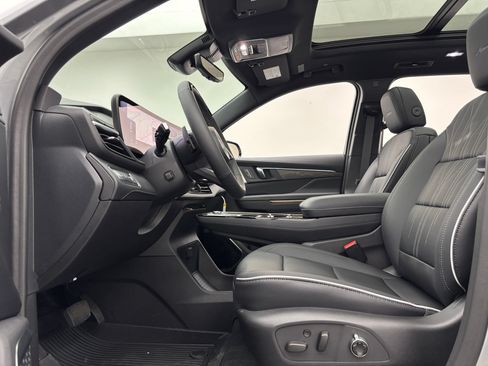 New 2026 Buick Enclave Avenir w/ Super Cruise Package FWD image 21