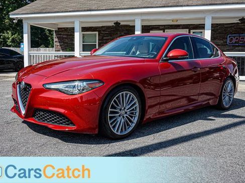 Used 2017 Alfa Romeo Giulia Ti w/ Lusso Light Wood Package image 12