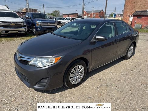 Used 2014 Toyota Camry LE FWD image 1