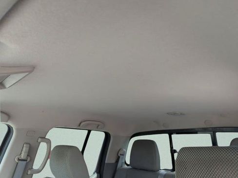Certified 2017 Nissan Frontier SV RWD image 26