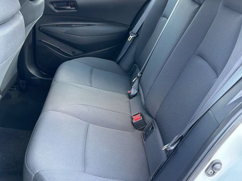 Used 2022 Toyota Corolla LE FWD image 25