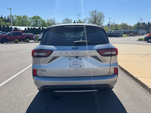 Certified 2023 Ford Escape ST-Line w/ Tech Pack #1 AWD/4WD image 9