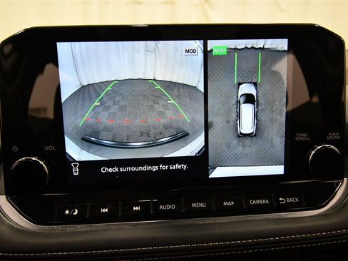 Used 2023 Nissan Rogue SL w/ SL Premium Package image 26