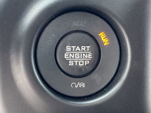 Used 2023 Jeep Wrangler Unlimited w/ Sun & Screen Package AWD/4WD image 15