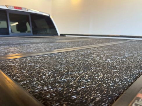 Used 2007 Lincoln Mark LT Pickup 4D 5 1/2 ft image 31