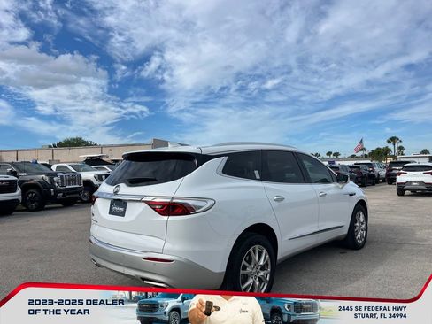Used 2023 Buick Enclave Premium w/ Experience Buick Package image 7