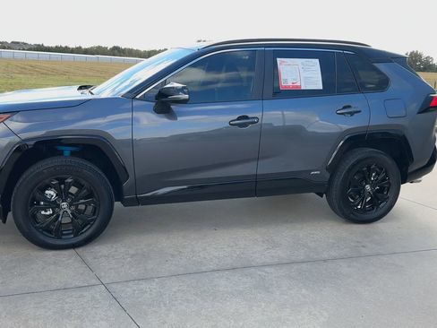 Used 2025 Toyota RAV4 XSE image 6
