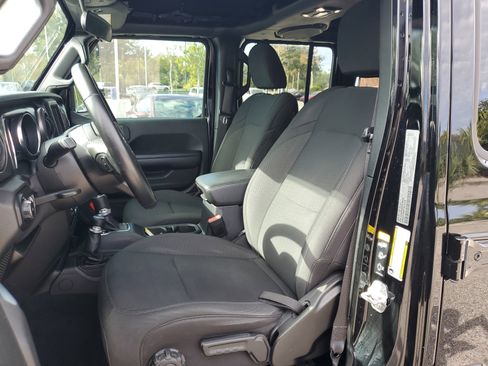 Used 2022 Jeep Wrangler Unlimited Sport S image 12