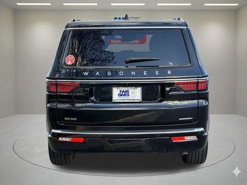 Certified 2024 Jeep Wagoneer Series II AWD/4WD image 9