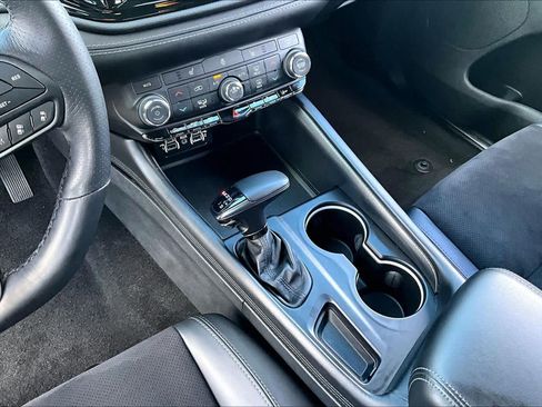 Used 2022 Dodge Durango GT RWD image 17