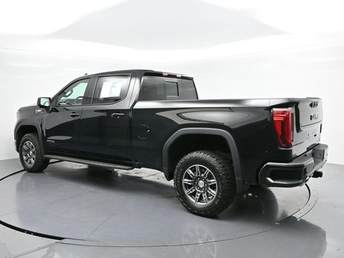 Used 2024 GMC Sierra 1500 AT4 w/ AT4 Premium Package AWD/4WD image 5