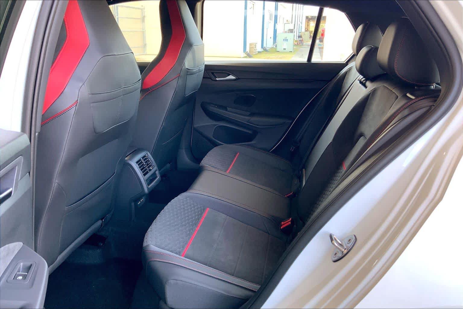 New 2026 Volkswagen GTI SE FWD image 19